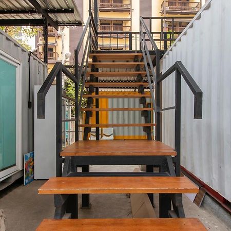 Oyo 673 Nice Sleep Box Hotel Chiang Mai Exterior foto