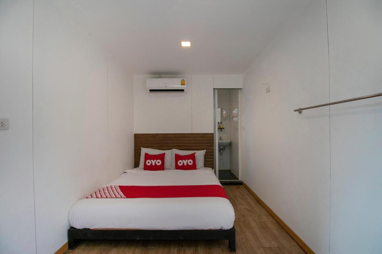 Oyo 673 Nice Sleep Box Hotel Chiang Mai Exterior foto