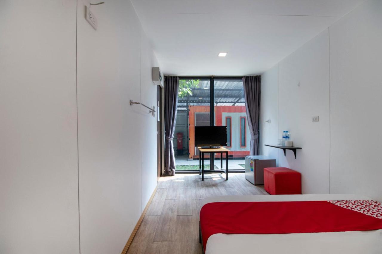 Oyo 673 Nice Sleep Box Hotel Chiang Mai Exterior foto