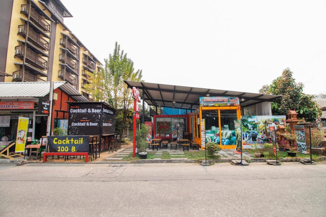 Oyo 673 Nice Sleep Box Hotel Chiang Mai Exterior foto