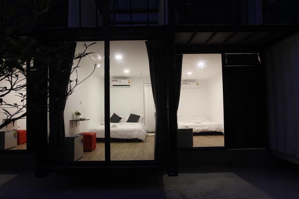 Oyo 673 Nice Sleep Box Hotel Chiang Mai Exterior foto