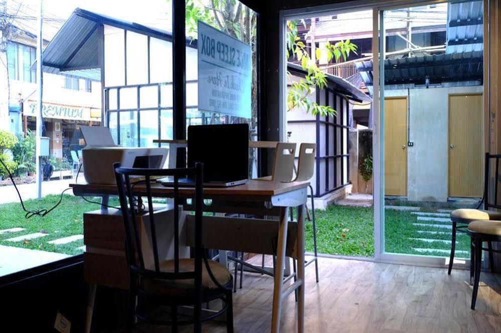 Oyo 673 Nice Sleep Box Hotel Chiang Mai Exterior foto